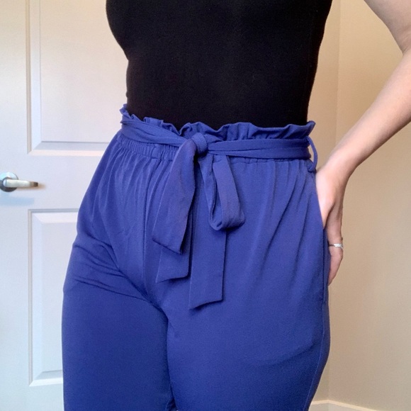 BCBG Paperbag Waist Trousers - Picture 4 of 11